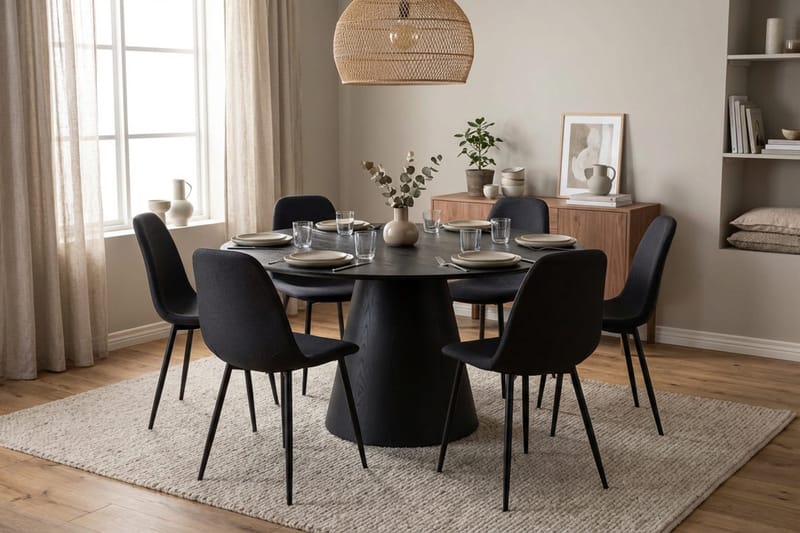 Siena spisegruppe rund 150 cm svart med 6 Nibe spisestoler - Svart - Møbler - Bord - Spisegruppe