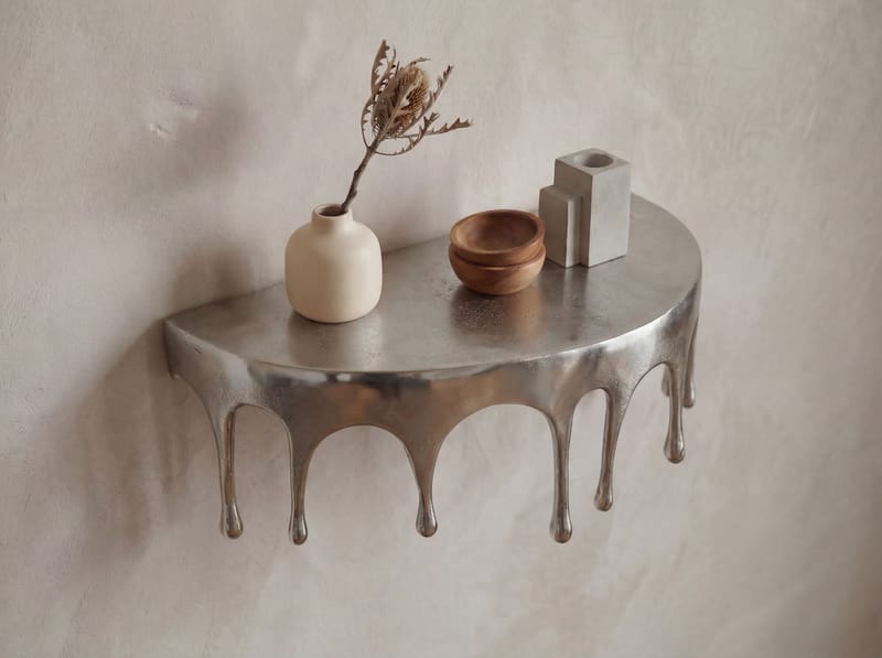 Arvik vegghylle 60 cm i aluminium med dråpedesign - sølv - Møbler - Bord - Sofabord & salongbord - Sofabord med oppbevaring