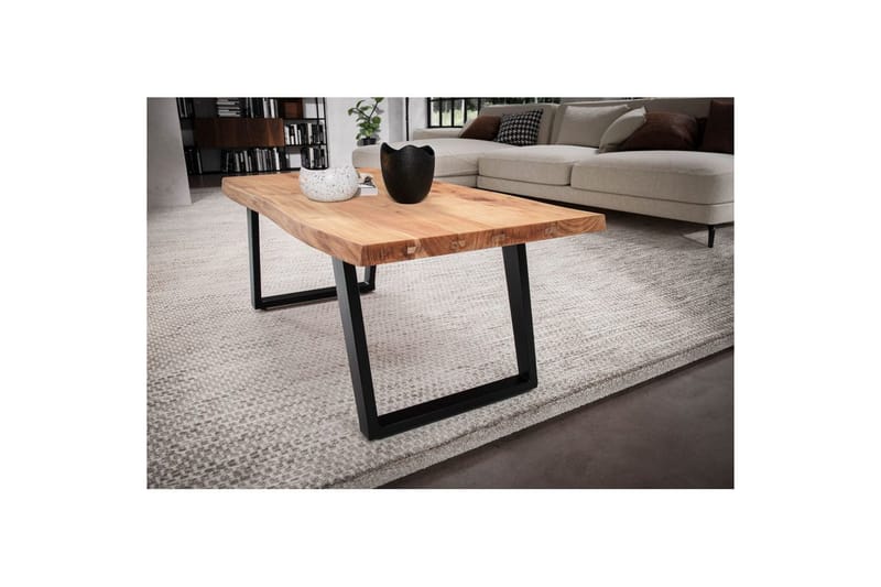 Sofabord Wohnling 120 cm heltre trekant rektangulær landstil Svart, vinklet løper - Svart, vinklet løper - Møbler - Bord - Sofabord & salongbord