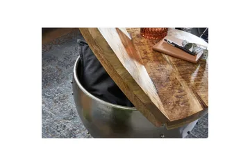 Sofabord Wohnling Massivt tre 60 cm industriell med naglet lagringsplass - Møbler - Bord - Sofabord & salongbord