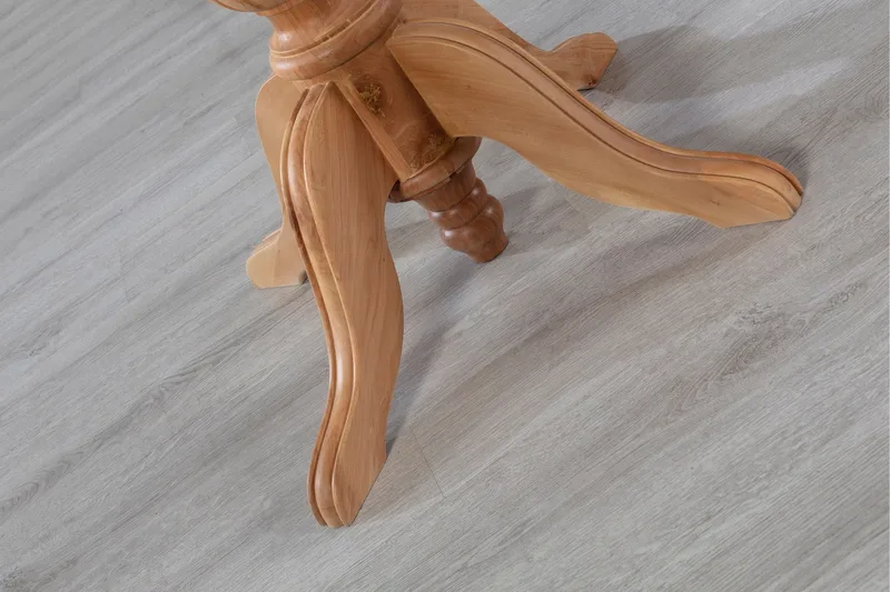 Albero Rundt Spisebord 120 cm i Eik - Naturell - Møbler - Bord - Spisebord & kjøkkenbord