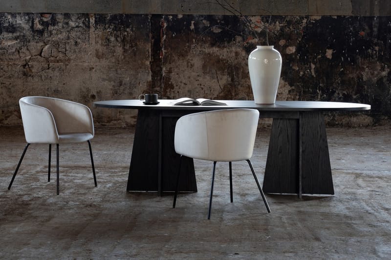 Bootcut Spisebord 230x115x75 cm Oval - Sort - Møbler - Bord - Spisebord & kjøkkenbord