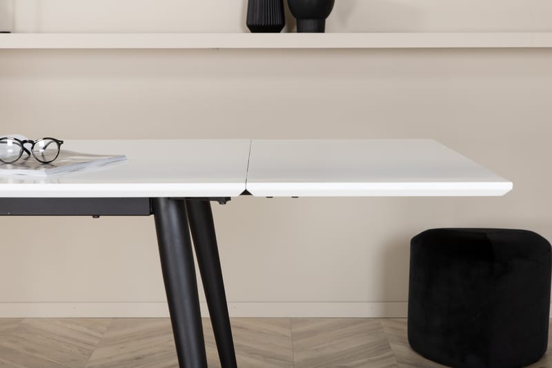 Spisebord Jyma Forlengningsbart 150 cm - Hvit/Svart - Spisebord & kjøkkenbord