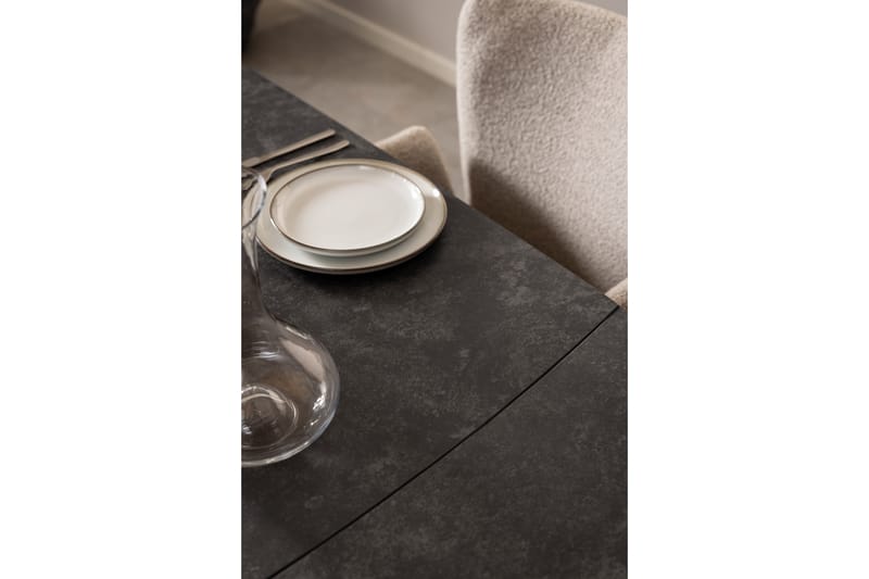Spisebord Renuka 240x97 cm - Sort - Møbler - Bord - Spisebord & kjøkkenbord