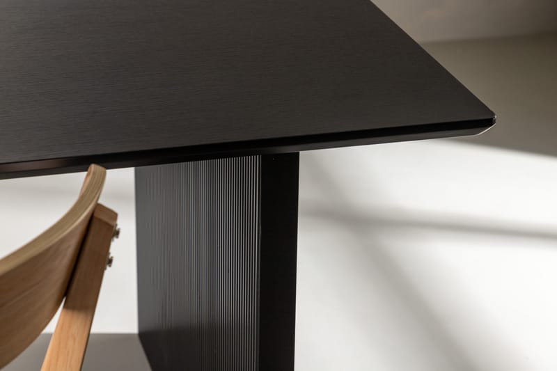 Vail Spisebord 200 cm - Sort - Møbler - Bord - Spisebord & kjøkkenbord
