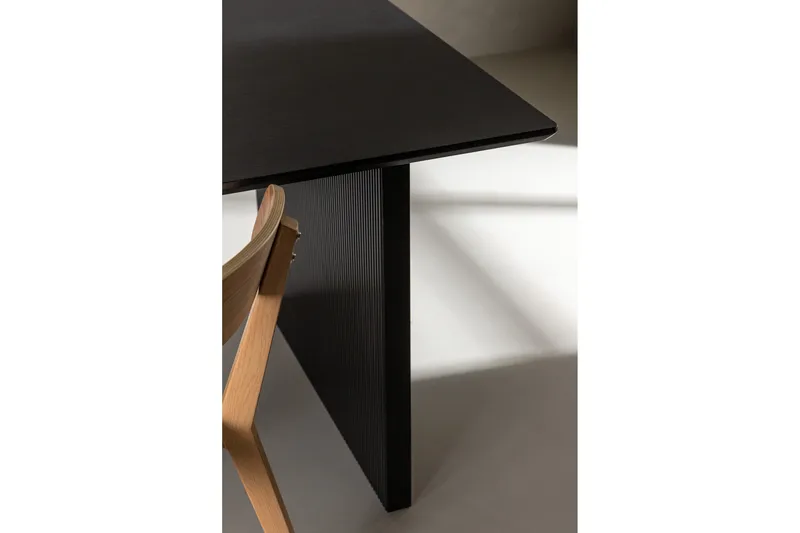 Vail Spisebord 200 cm - Sort - Møbler - Bord - Spisebord & kjøkkenbord
