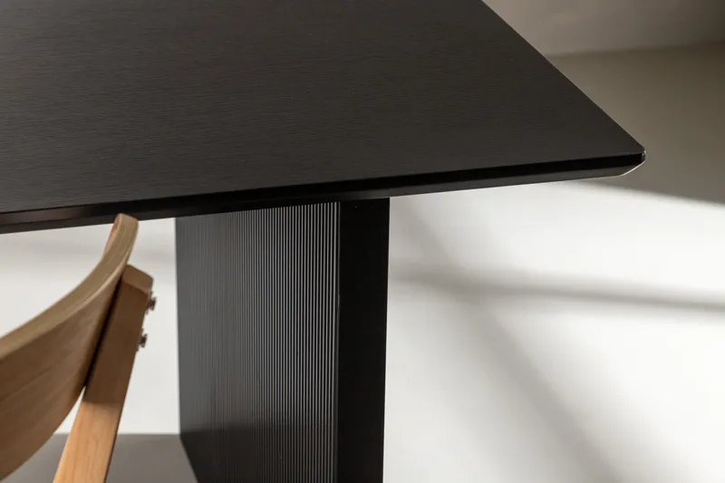 Vail Stort Rektangulært Spisebord 230 cm i Tre - Sort - Møbler - Bord - Spisebord & kjøkkenbord
