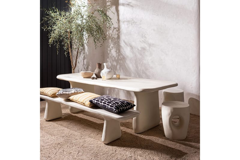Spisebord Loggia - Møbler - Bord - Spisebord & kjøkkenbord