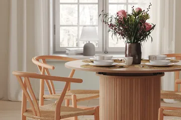 Spisebord Rundt Kopparbo 106 cm - Hvitlasert Eik / Tre - Møbler - Bord - Spisebord & kjøkkenbord