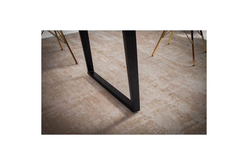 Spisebord Wohnling Heltre med trekanter rektangulær landlig stil Svart, vinklet, 200x100 cm - Svart, vinklet, 200x100 cm - Møbler - Bord - Spisegruppe