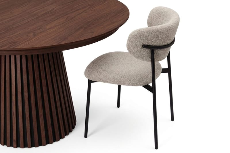 Spisegruppe Bark Peyra 120–220 cm Valnøtt Greige bouclé/metallben svart - Møbler - Bord - Spisegruppe