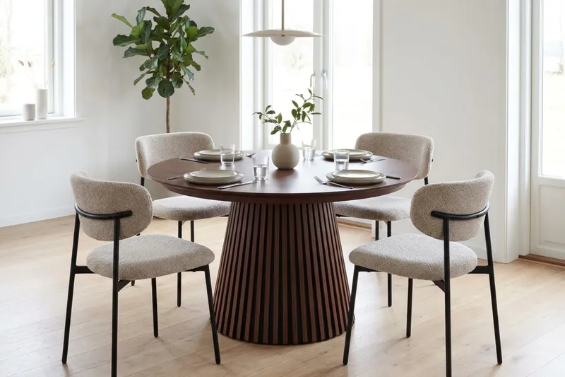 Spisegruppe Bark Peyra 120–220 cm Valnøtt Greige bouclé/metallben svart - Møbler - Bord - Spisegruppe