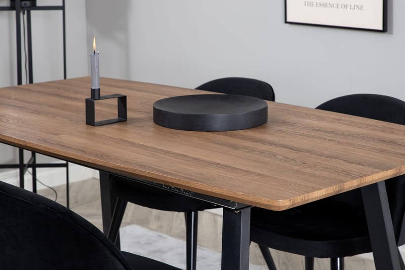 Spisegruppe Venture Home Inca spisegruppe 160 cm rektangulær med 4 Velvet-stoler Svart/Natur - Møbler - Bord - Spisegruppe