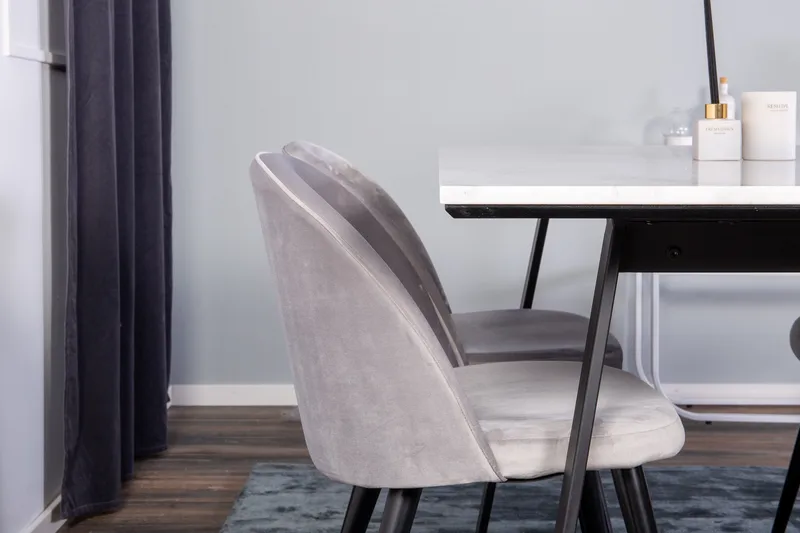 Admira Spisegruppe med 4 Valerie Kjøkkenstoler Fløyel - Møbler - Bord - Spisegruppe