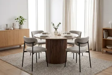 Arvo Spisegruppe rund 120 cm Valnøtt med 4 Lucy Spisestoler - Valnøtt - Møbler - Bord - Spisegruppe