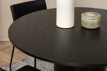 Biana Spisegruppe 110 cm Rund inkl. 4 Kenth Stoler - Svart/Kunstlær - Møbler - Bord - Spisegruppe