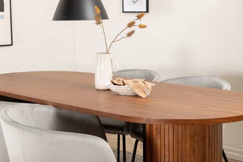 Biana Spisegruppe 200 cm Oval inkl. 4 Berita Fløyelsstoler - Valnøttbrun/Svart/Grå - Møbler - Bord - Spisegruppe