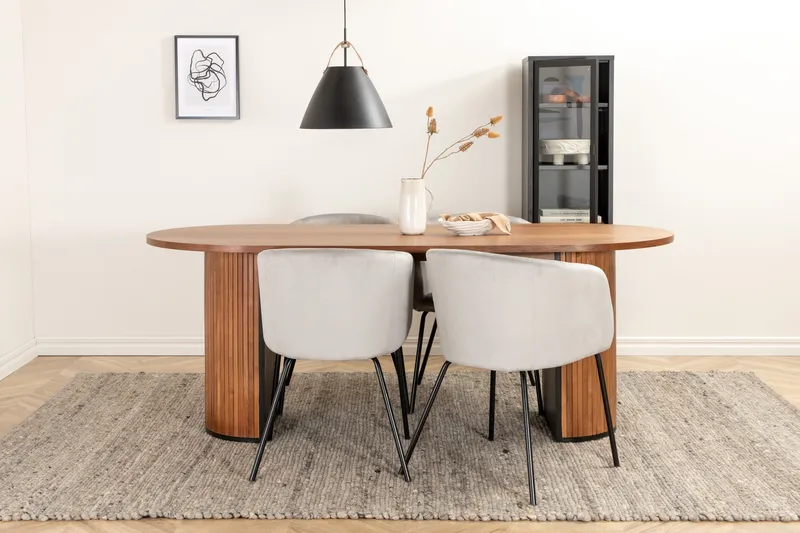 Biana Spisegruppe 200 cm Oval inkl. 4 Berita Fløyelsstoler - Valnøttbrun/Svart/Grå - Møbler - Bord - Spisegruppe