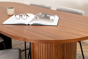 Biana Spisegruppe 200 cm Oval inkl. 4 Kenth Fløyelsstoler - Valnøttbrun/Lysegrå - Møbler - Bord - Spisegruppe