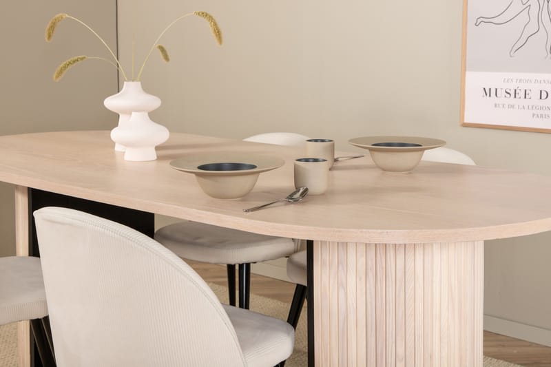 Biana Spisegruppe 200 cm Oval inkl. 4 Valera Cordfløyelstole - Beige/Svart/Beige - Møbler - Bord - Spisegruppe