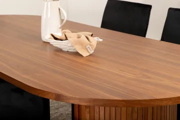 Biana Spisegruppe 200 cm Oval inkl. 4 Pipi Stoler - Valnøttbrun/Svart/Kopper - Møbler - Bord - Spisegruppe