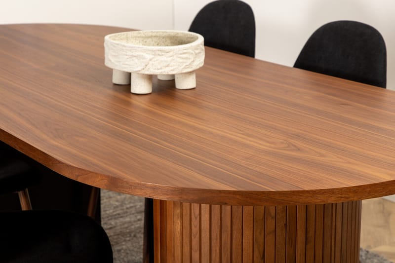 Biana Spisegruppe 200 cm Oval inkl. 6 Pontus Stoler - Valnøttbrun/Svart - Møbler - Bord - Spisegruppe