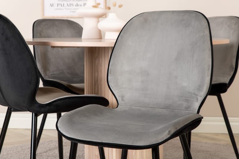 Bianca rundt spisebord med 4 Emma Spisestol - Møbler - Bord - Spisegruppe