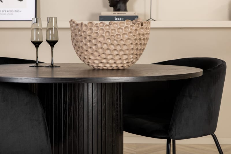 Bianca Rundt Spisebord med 4stk Berit Spisestol - Møbler - Bord - Spisegruppe