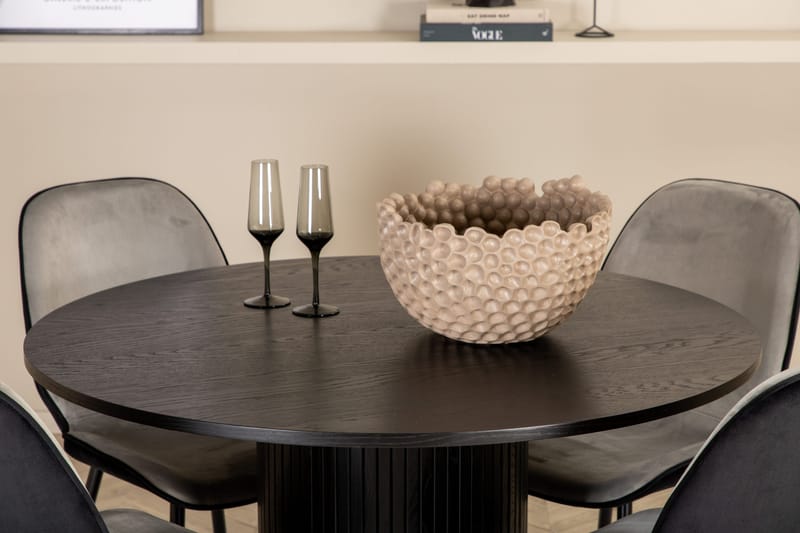 Bianca Rundt Spisebord med 4stk Emma Spisestol - Møbler - Bord - Spisegruppe