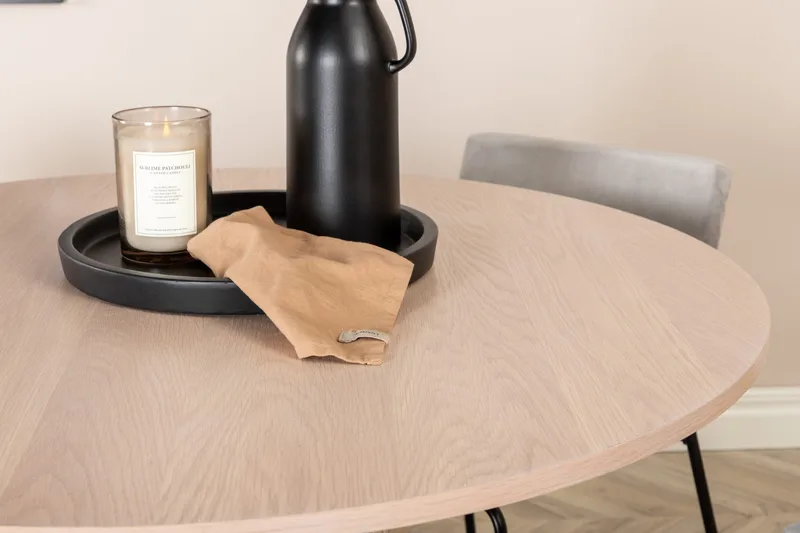 Bianca Rundt Spisebord med 4stk Kenth Spisestol - Møbler - Bord - Spisegruppe