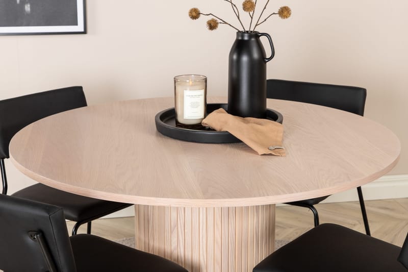 Bianca Rundt Spisebord med 4stk Kenth Spisestol - Møbler - Bord - Spisegruppe