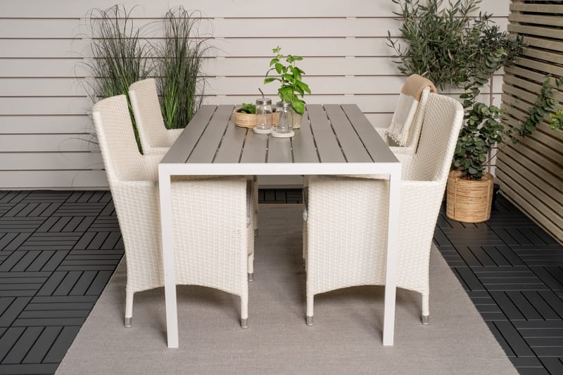 Buitepos Spisegruppe + 4 Kalkfeld Karmstoler - Polywood/Hvit - Møbler - Bord - Spisegruppe