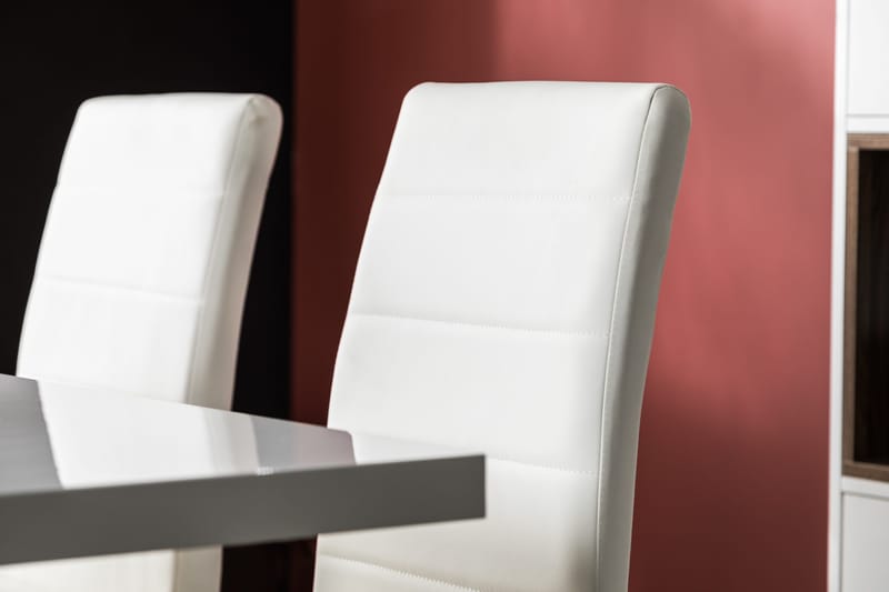 Cesi Spisegruppe 140 cm med 4 Cibus Stol - Hvit/Svart/Svart PU/Krom - Møbler - Bord - Spisegruppe