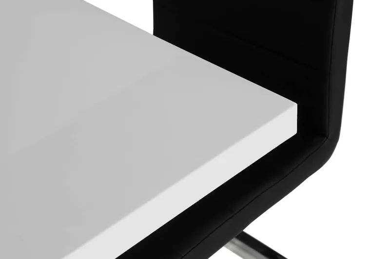 Cesi Spisegruppe 140 cm med 4 Cibus Stol - Hvit/Svart/Svart PU/Krom - Møbler - Bord - Spisegruppe