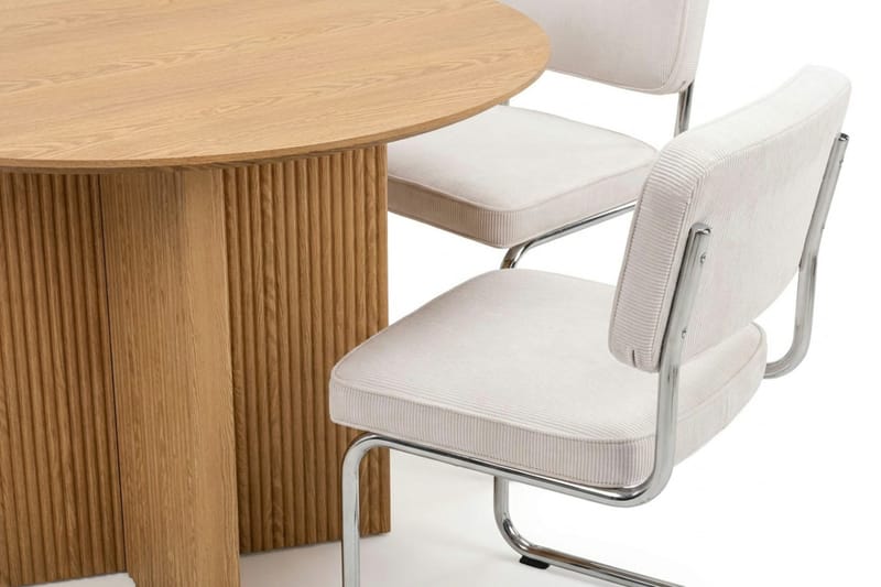 Edda spisegruppe rund 110 cm eik med 4 Milva spisestoler - Eik - Møbler - Bord - Spisegruppe