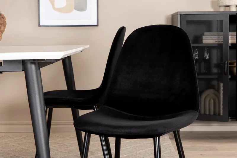 Jimms Forlengningsbar Spisegruppe 150 cm inkl. 4 Pontus Stol - Hvit/Svart - Møbler - Bord - Spisegruppe