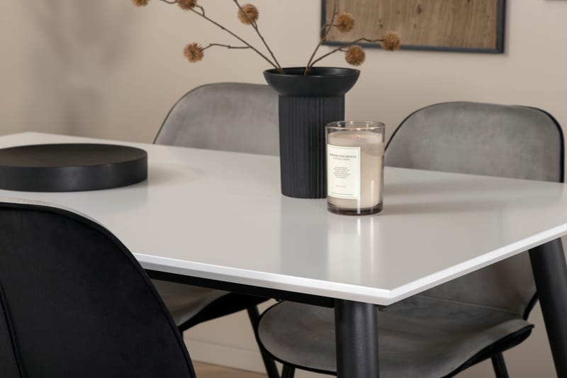 Jimmy spisebord med 4 Emma Spisestol - Møbler - Bord - Spisegruppe