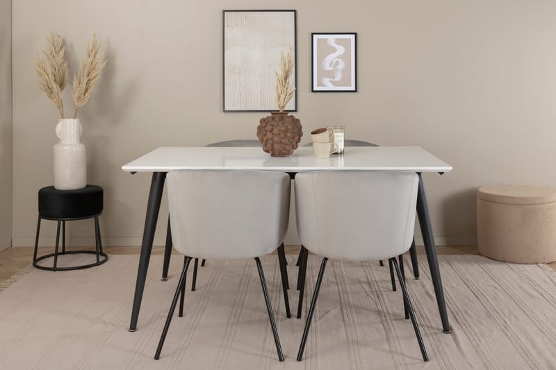 Jimmy Spisebord med 4stk Berit Spisestol - Møbler - Bord - Spisegruppe