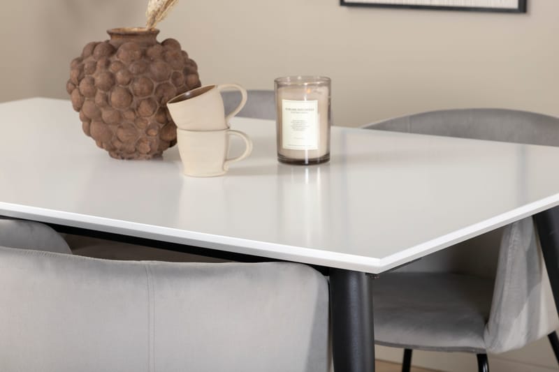 Jimmy Spisebord med 4stk Berit Spisestol - Møbler - Bord - Spisegruppe