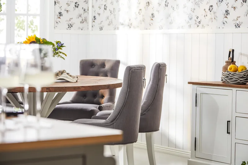 Lyon Spisegruppe Ø150 cm Rund med 6 Viktoria Stoler, Vintage Natur/Hvit/Grå