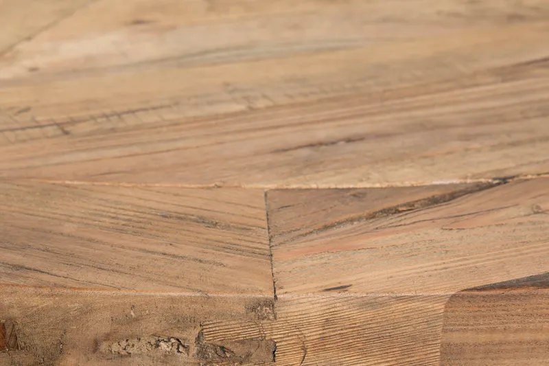 Lyon Spisegruppe 150 cm Rund med 4 Tuva Lenestol - Vintage Alm/Hvit/Svart PU - Møbler - Bord - Spisegruppe