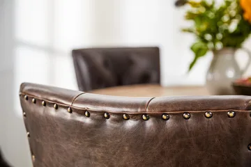 Lyon Spisegruppe 150 cm Rundt Mørkt Tre med 6 Tuva Stoler - Vintage Alm / Brun PU - Møbler - Bord - Spisegruppe