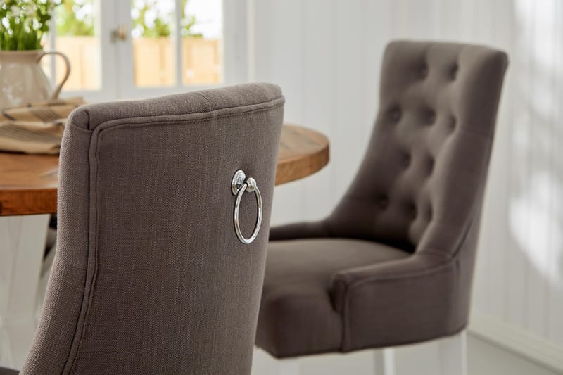 Lyon Spisegruppe Rund med 4 Viktoria Lenestoler - Tre/Hvit/Grå - Møbler - Bord - Spisegruppe