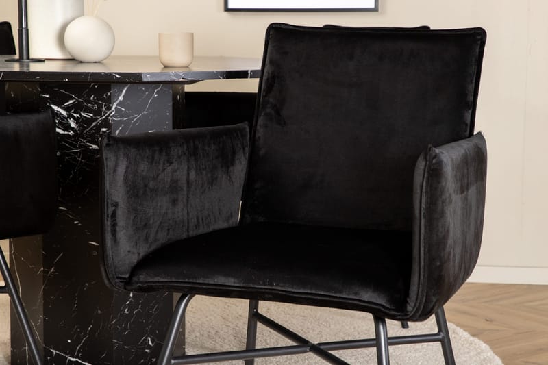 Marbs Rundt Spisebord med 4stk Pippi Spisestol - Møbler - Bord - Spisegruppe