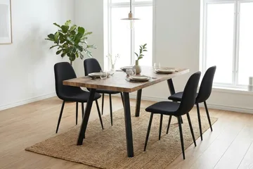 Marcelen spisebord med 4 Nibe-stoler - Møbler - Bord - Spisegruppe