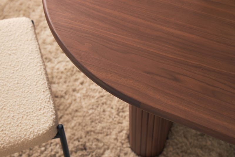 Noira Ovalt Spisebord 220 cm Valnøtt med 6 Gemmiano Spisestoler - Brun / Teddy / Tre - Møbler - Bord - Spisegruppe