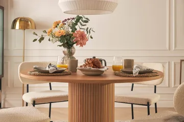 Noira Spisebord 120 cm Valnøtt Rundt med 4 Gemmiano Spisestoler - Brun - Møbler - Bord - Spisegruppe