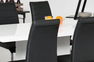 Ratliff Forlengningsbar Spisegruppe 180 cm m 4 Cibus Stoler - Hvit/Svart - Møbler - Bord - Spisegruppe