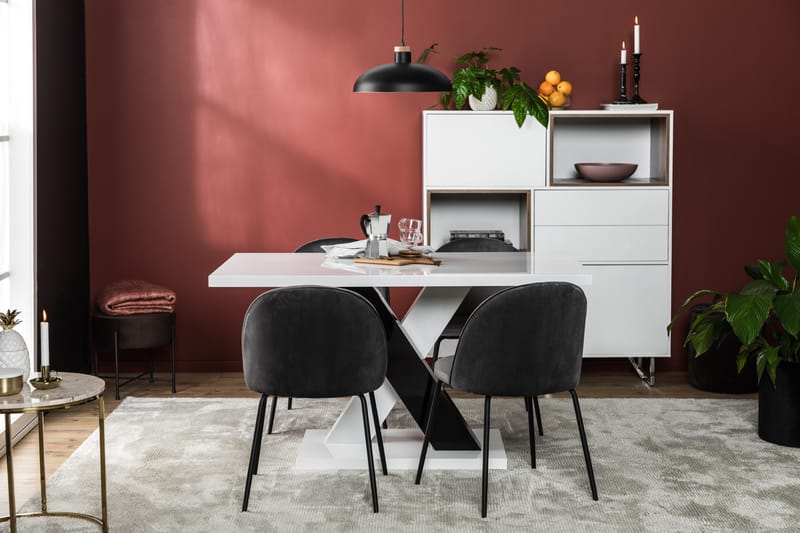 Spisegruppe Mendoza 140 cm med 4 Gerardo Stol Fløyel - Hvit|Svart|Krom - Møbler - Bord - Spisegruppe
