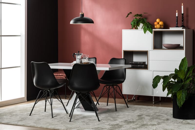 Spisegruppe Mendoza 140 cm med 4 Scale Stol - Hvit|Svart|Svart PU - Møbler - Bord - Spisegruppe